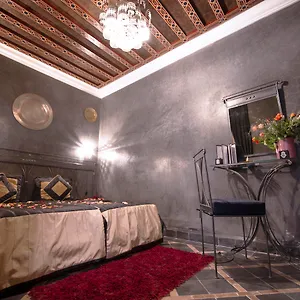 4* Riad Riad Mille Et Une Nuits